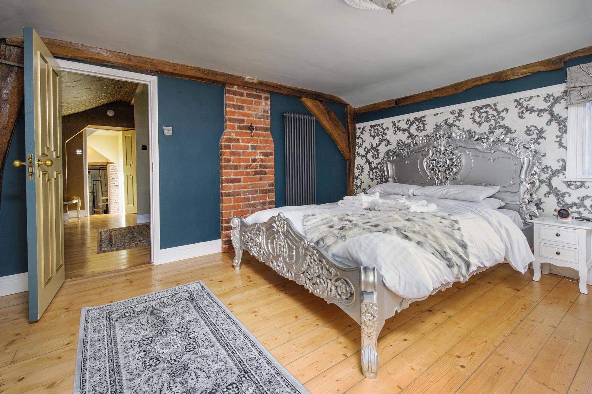 Huge Deluxe 600 Year Old Essex Manor, Hot Tub, Cinema Room, Sky Tv Saffron Walden Exterior foto