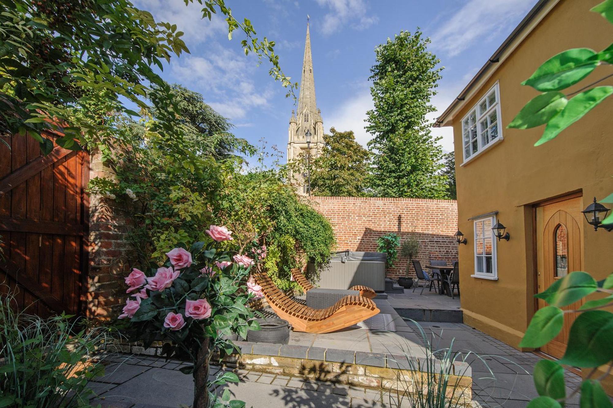 Huge Deluxe 600 Year Old Essex Manor, Hot Tub, Cinema Room, Sky Tv Saffron Walden Exterior foto